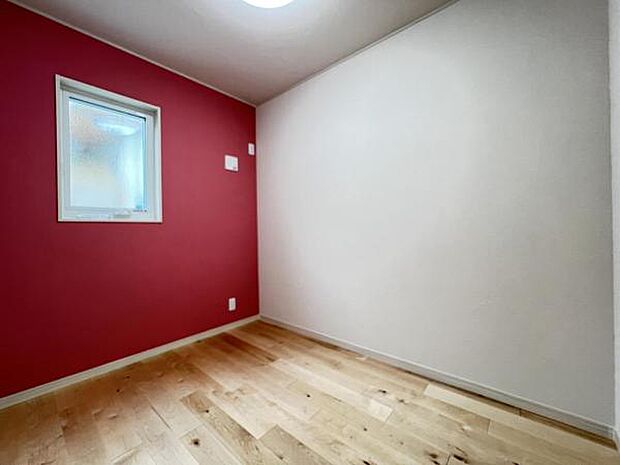 子供部屋にもちょうど良い大きさのお部屋です。