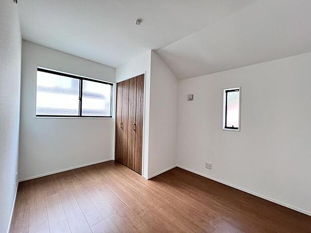 子供部屋にもちょうど良い大きさのお部屋です。
