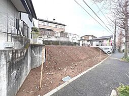 東京都町田市鶴川4丁目