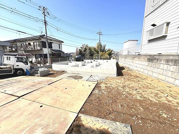 一生懸命建築中です。完成が楽しみですね。