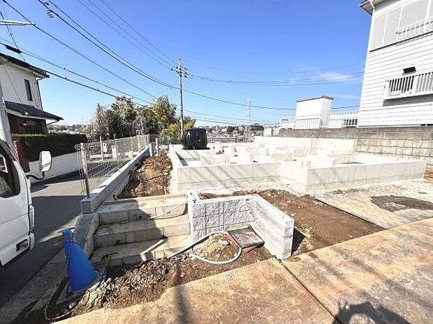 一生懸命建築中です。完成が楽しみですね。
