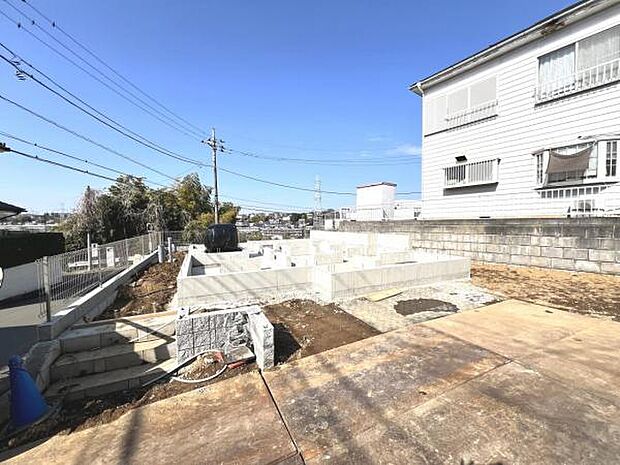 一生懸命建築中です。完成が楽しみですね。