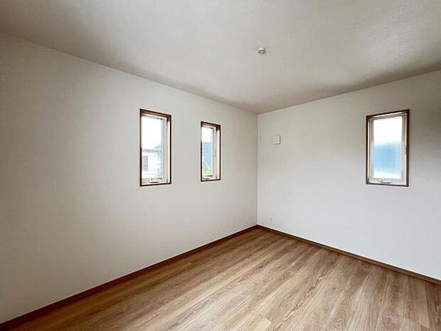 子供部屋にもちょうど良い大きさのお部屋です。