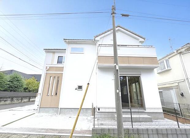 木造在来工法、間取りはファミリー向けに3LDKございます。