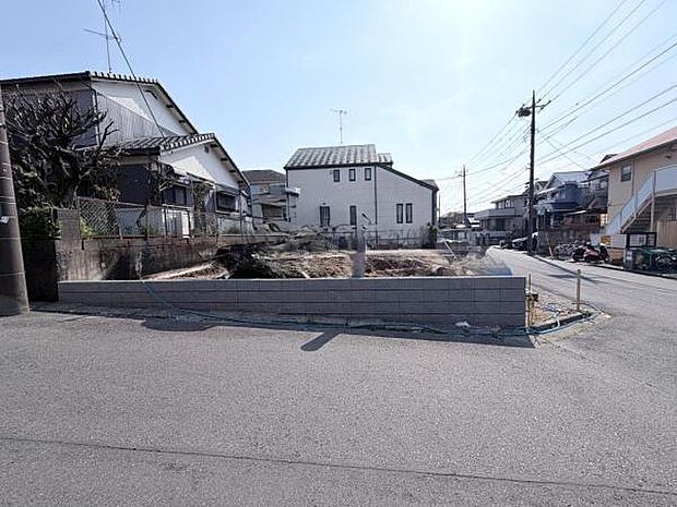 一生懸命建築中です。完成が楽しみですね。