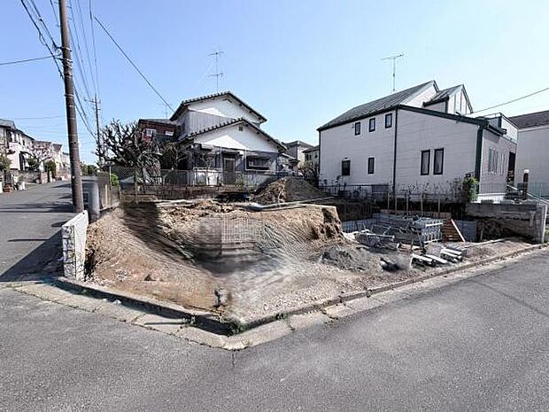 一生懸命建築中です。完成が楽しみですね。