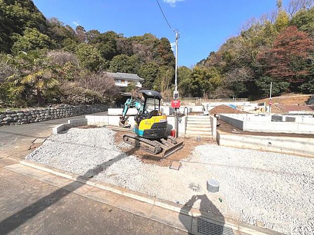 一生懸命建築中です。完成が楽しみですね。