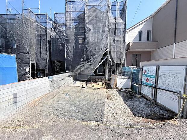 一生懸命建築中です。完成が楽しみですね。