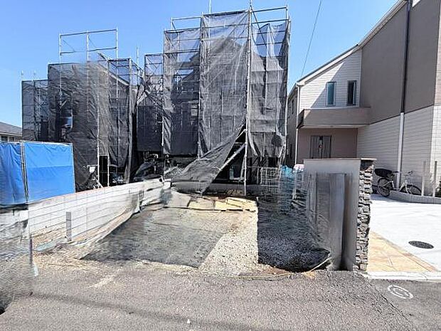 一生懸命建築中です。完成が楽しみですね。