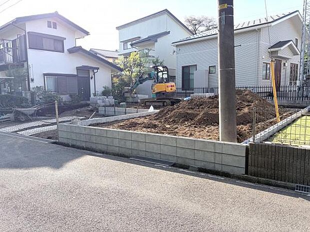 一生懸命建築中です。完成が楽しみですね。