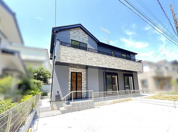 木造在来工法、間取りはファミリー向けに4LDKございます。
