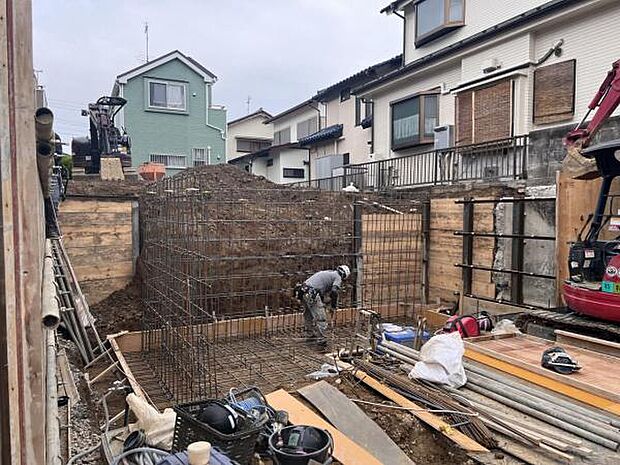 一生懸命建築中です。完成が楽しみですね。