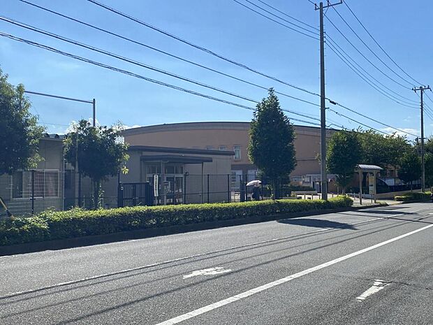 町田市立小山ヶ丘小学校まで約950m(徒歩12分)