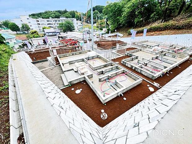 一生懸命建築中です。完成が楽しみですね。