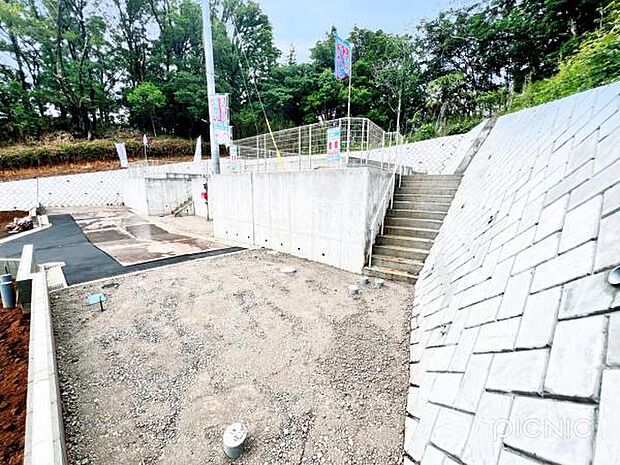 一生懸命建築中です。完成が楽しみですね。