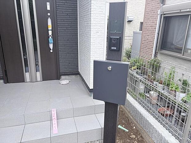 お庭スペースは、ガーデニングやお子様との外遊びなど多彩な用途でお楽しみいただけます。