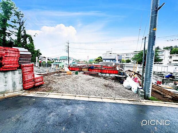 一生懸命建築中です。完成が楽しみですね。