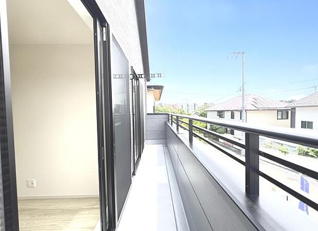 お洗濯ものを気持ち良く太陽の光で干せるのが嬉しいですね。