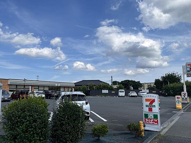 セブン-イレブン 町田山崎新道店まで約380m(徒歩5分)