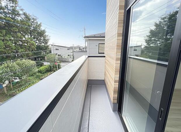 お洗濯ものを気持ち良く太陽の光で干せるのが嬉しいですね。