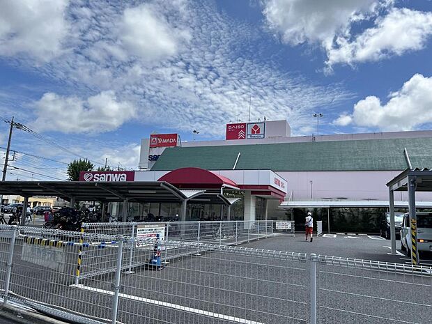 スーパー三和 小川店まで約750m(徒歩10分)