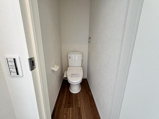 ほっと安らげるトイレ空間です。