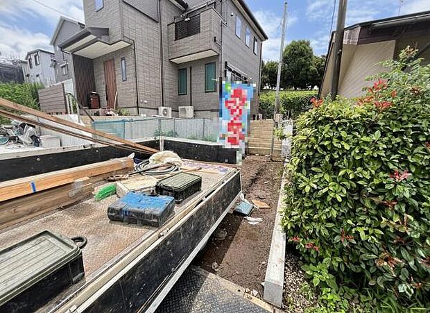 駐車場ももちろん完備しておりますのでお車所有の方にも心強いです。