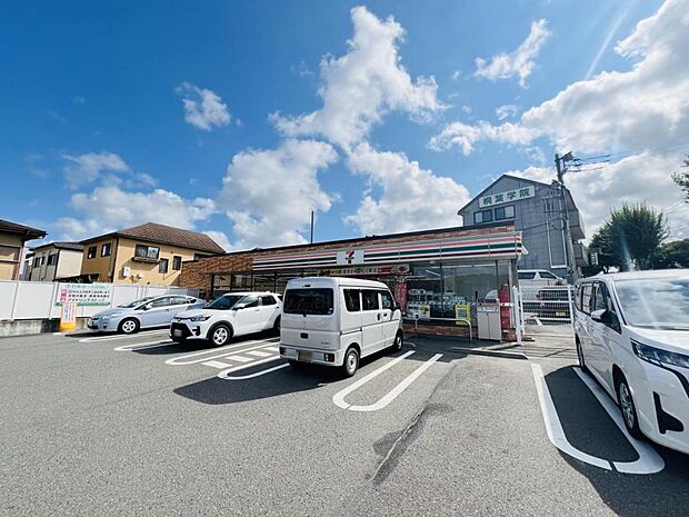 セブン-イレブン 町田真光寺店まで約500m(徒歩7分)