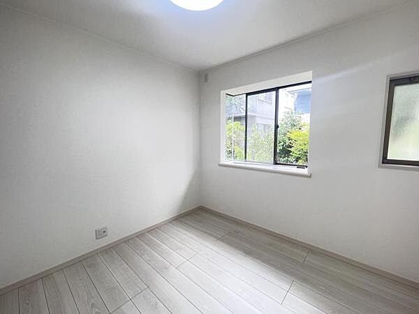 子供部屋にもちょうど良い大きさのお部屋です。