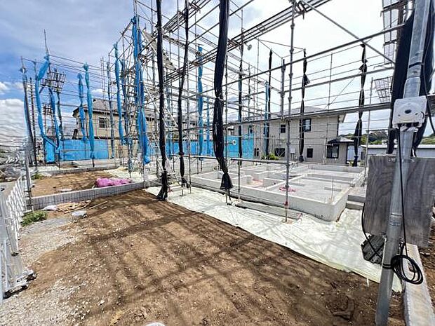 駐車場ももちろん完備しておりますのでお車所有の方にも心強いです。