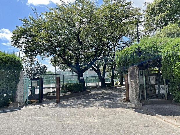 町田市立南中学校まで約550m（徒歩7分）