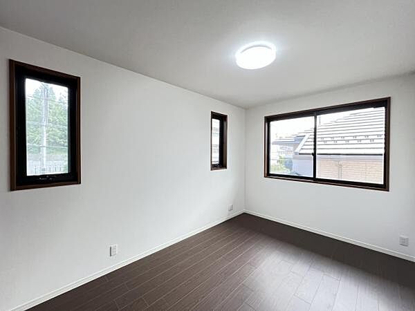 子供部屋にもちょうど良い大きさのお部屋です。