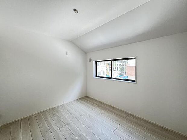 子供部屋にもちょうど良い大きさのお部屋です。