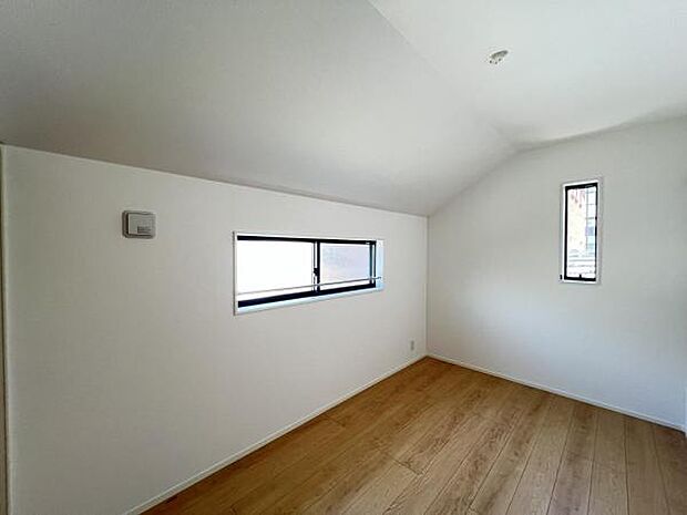 子供部屋にもちょうど良い大きさのお部屋です。