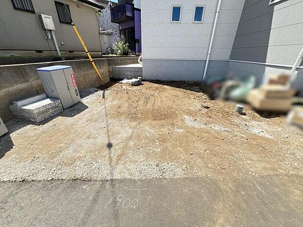 駐車場ももちろん完備しておりますのでお車所有の方にも心強いです。