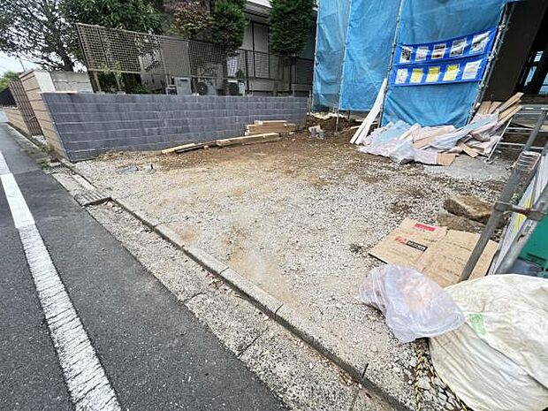 駐車場ももちろん完備しておりますのでお車所有の方にも心強いです。