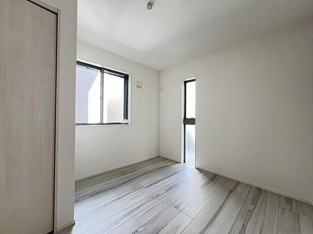 4.7帖の洋室はゲストルームとしてもお使いいただけますね。