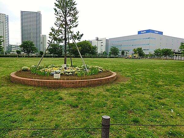 小山公園まで約1080m（徒歩14分）