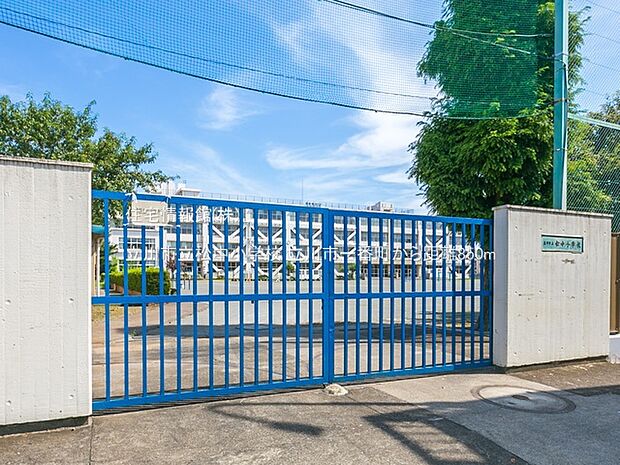 立川市立松中小学校まで約850m（徒歩11分）