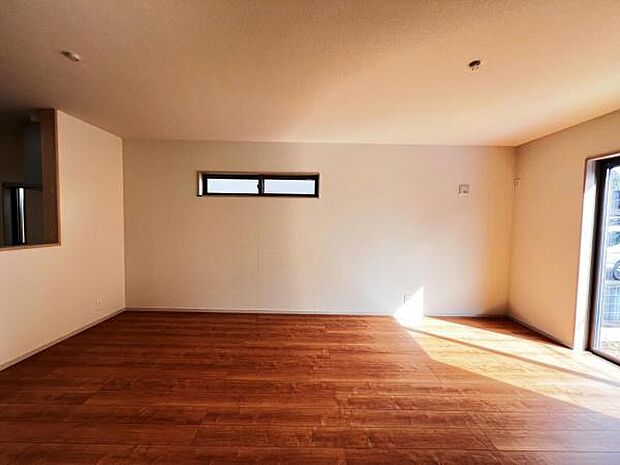 ご家族の温かい時間を演出するダイニングスペースです。