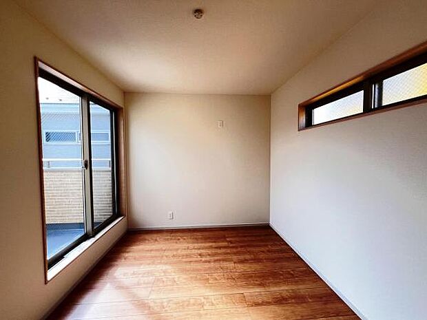 子供部屋にもちょうど良い大きさのお部屋です。