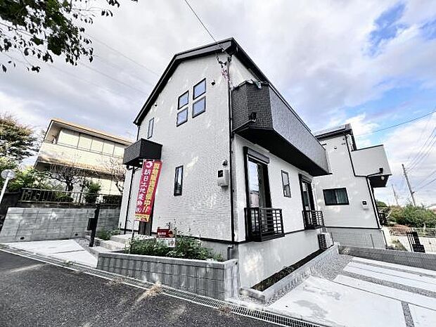 お庭スペースは、ガーデニングやお子様との外遊びなど多彩な用途でお楽しみいただけます。