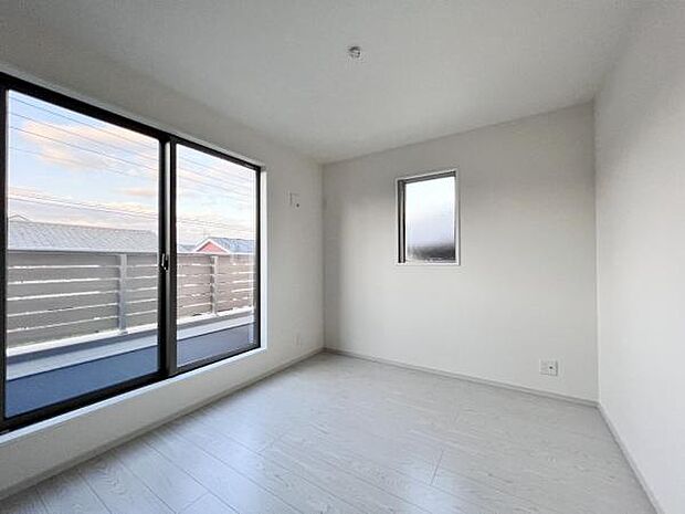 子供部屋にもちょうど良い大きさのお部屋です。