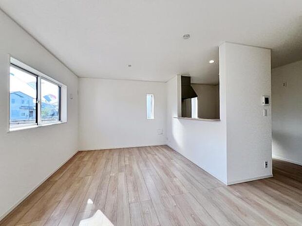 ご家族の温かい時間を演出するダイニングスペースです。