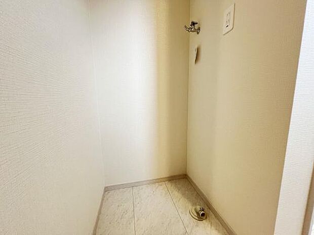 お天気を気にせずお洗濯ができ、室内干し可能です。