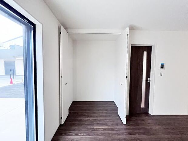 収納豊富な間取りで、室内もスッキリ快適です。