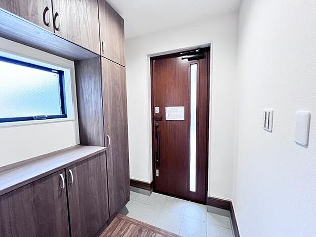 いつも気持ちよくご家族を迎えられる玄関です。