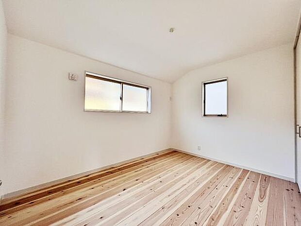 子供部屋にもちょうど良い大きさのお部屋です。