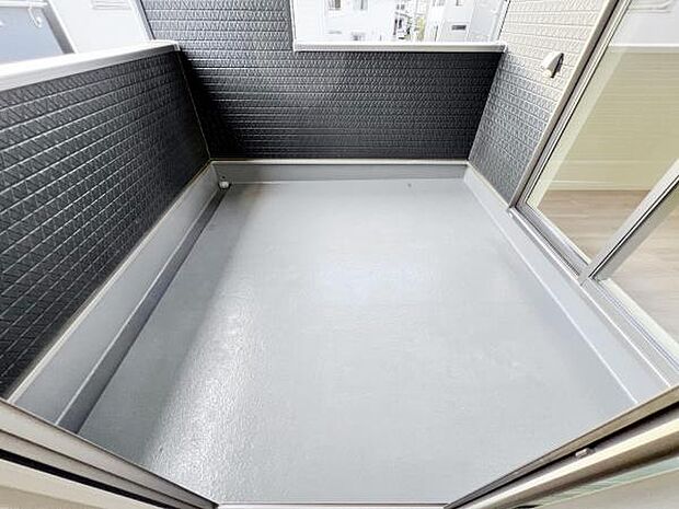 お洗濯ものを気持ち良く太陽の光で干せるのが嬉しいですね。