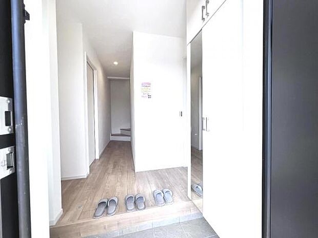 いつも気持ちよくご家族を迎えられる玄関です。